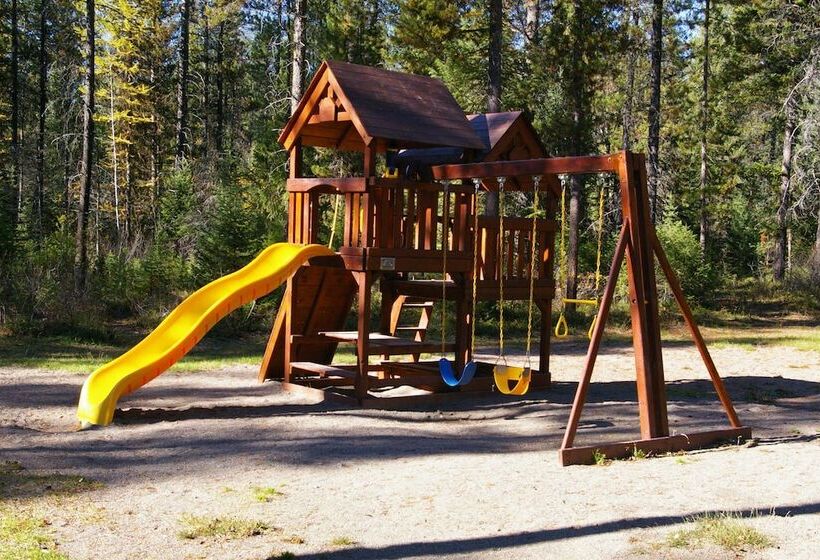 Lake Five Resort