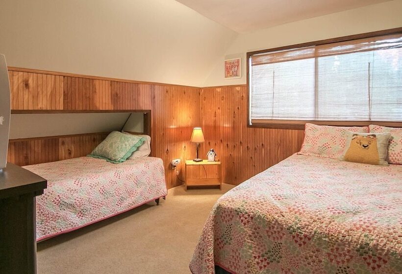 Ole  Berg S Den In Lake Wenatchee