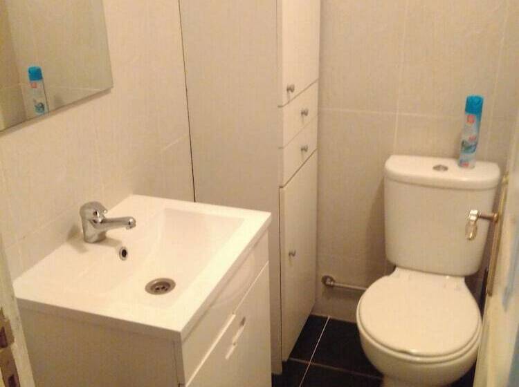 پانسیون Lisbon South Bay Rooms