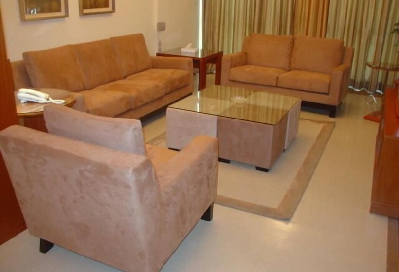 Aaa Suites By Aaa Homes