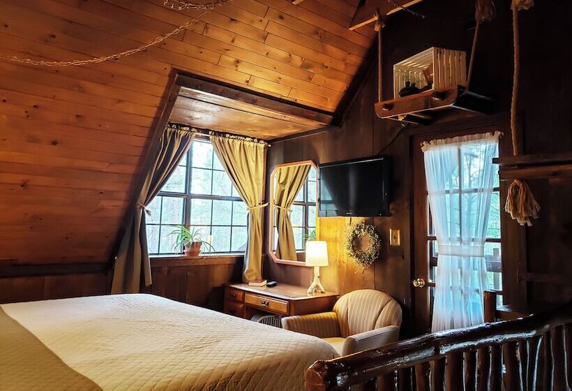 Bear Creek Motel And Cabins