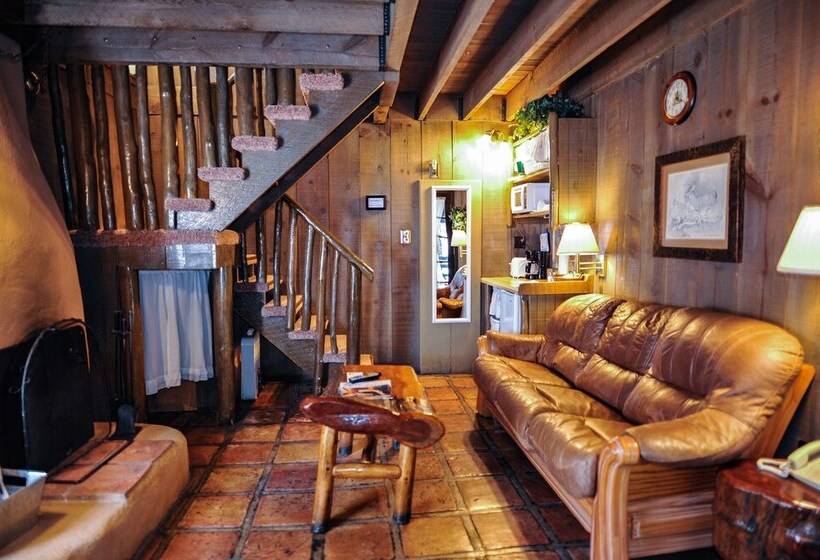 Bear Creek Motel And Cabins