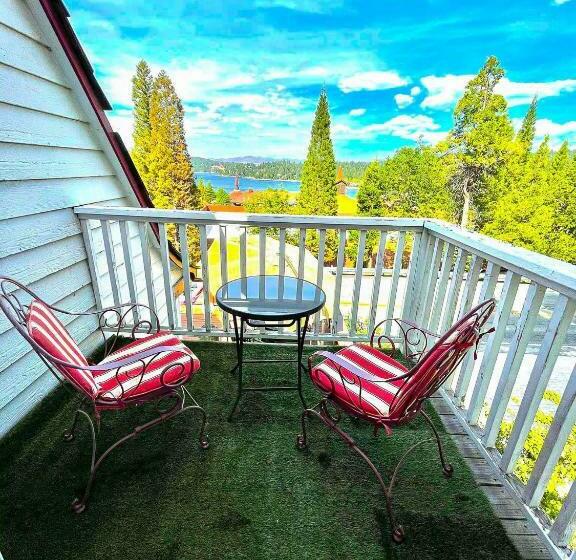 צימר Arrowhead Lake Inn