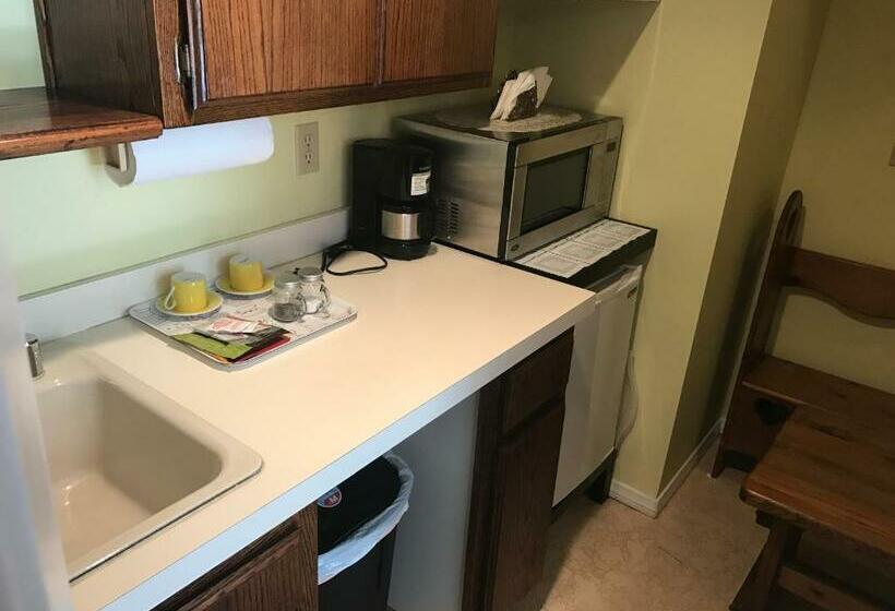 צימר Arrowhead Lake Inn