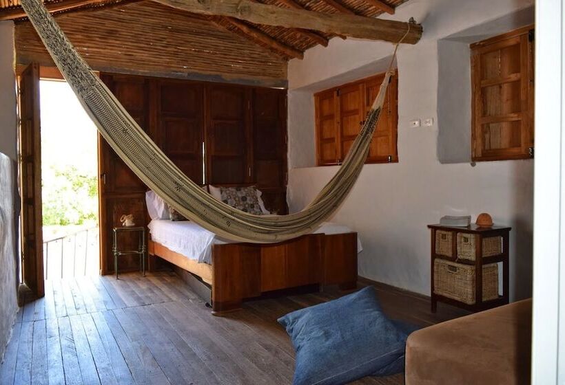 تختخواب و صبحانه Casa Juana