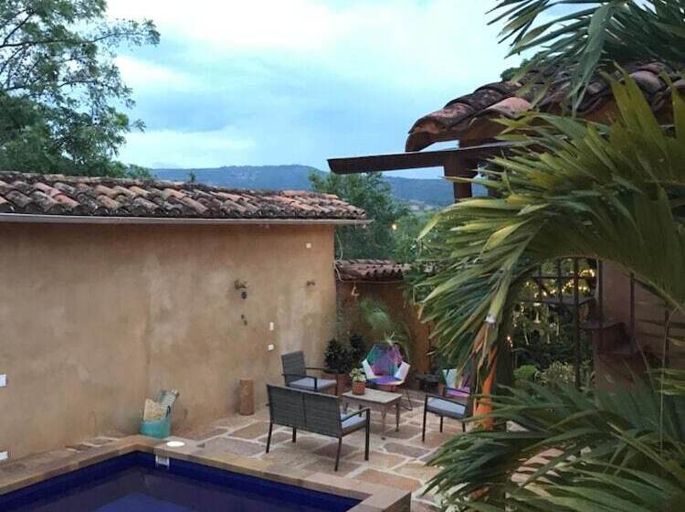 تختخواب و صبحانه Casa Juana