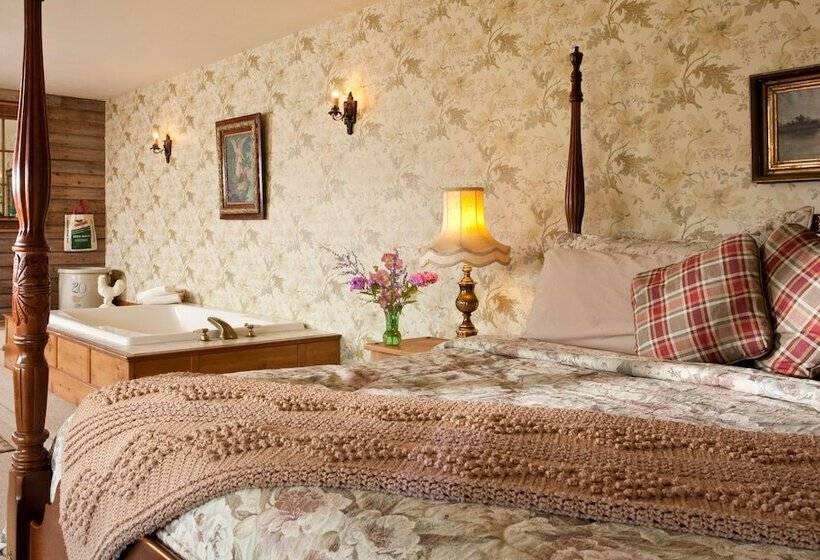 تختخواب و صبحانه Chanticleer Guest House