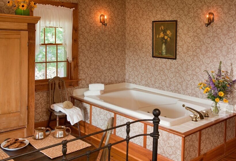تختخواب و صبحانه Chanticleer Guest House