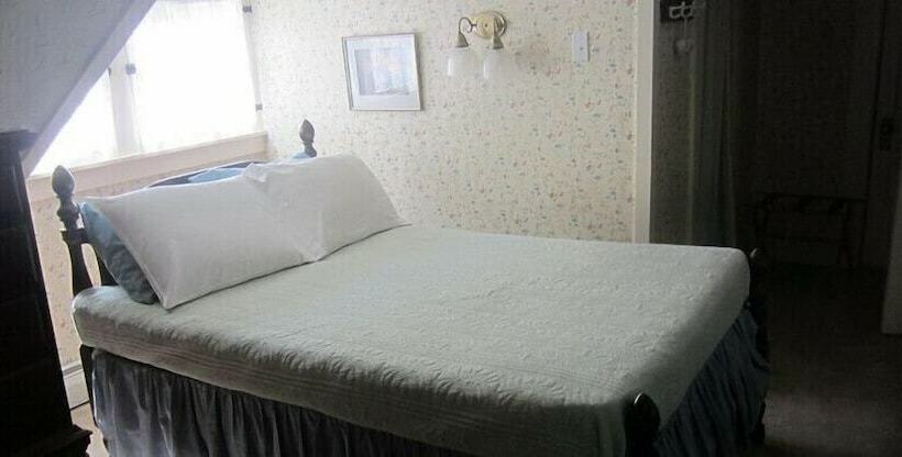 مبيت وإفطار Inn At Neshobe River