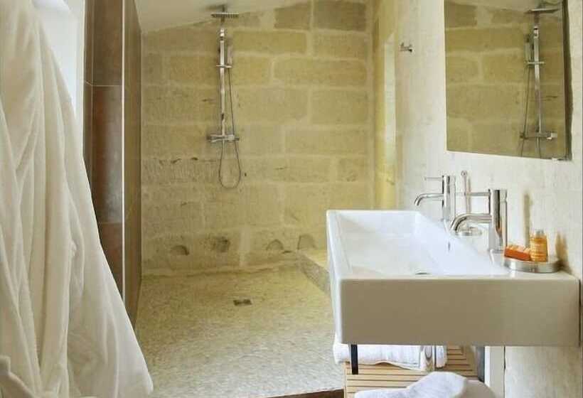 تختخواب و صبحانه La Maison Rouge D Uzes