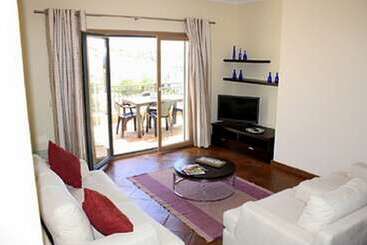 Domus Iberica Burgau Apts & Villas