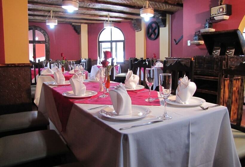 مسافرخانه Hosteria El Surillal