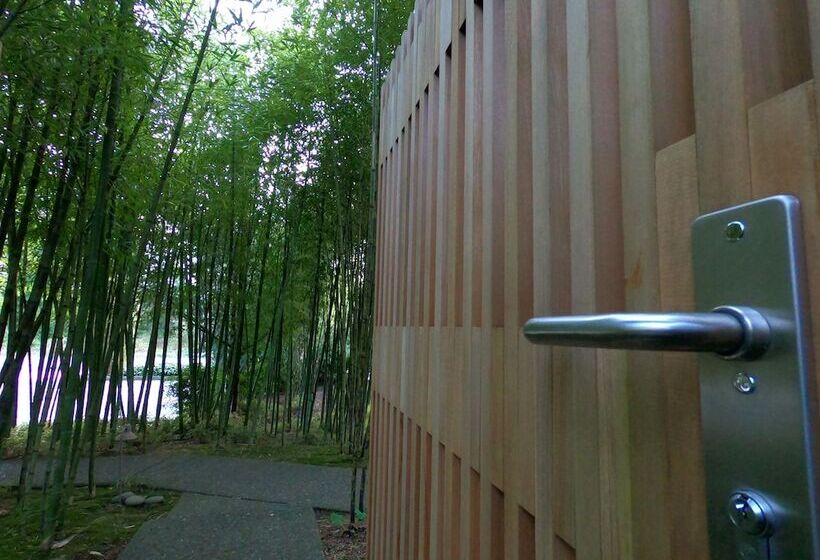 호텔 Coast Cabins