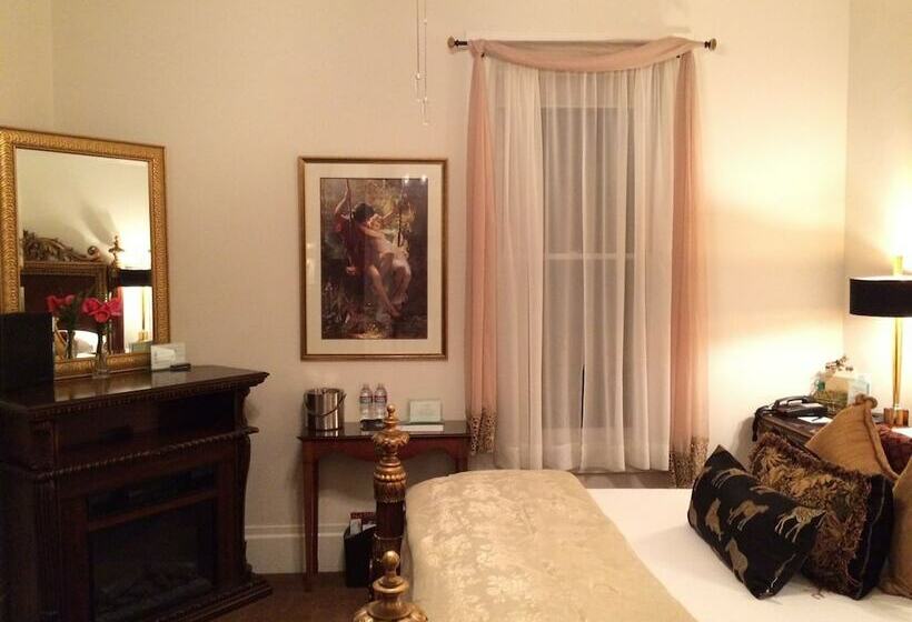 هتل Honor Mansion