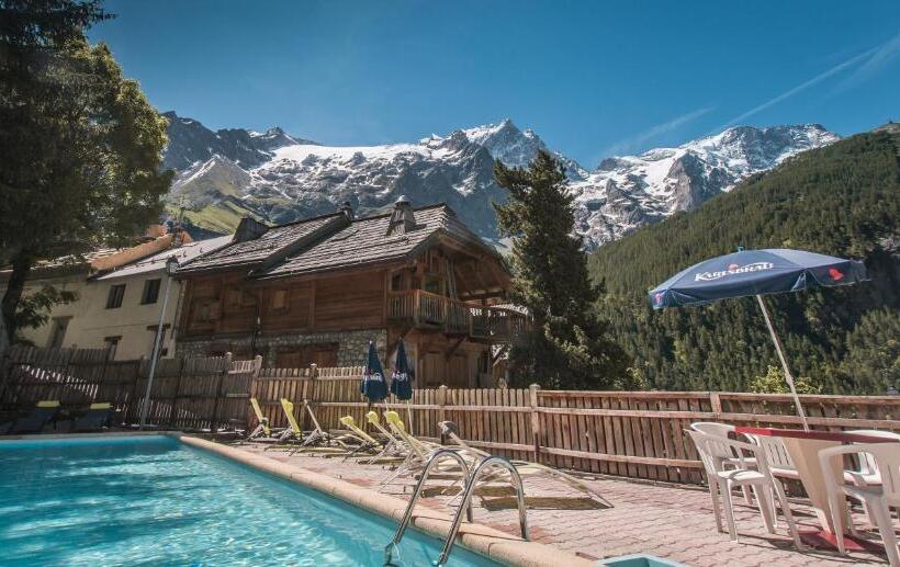 ホテル Hôtel Castillan