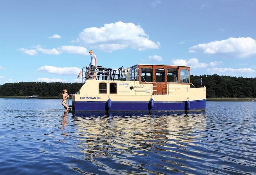 ホテル Kuhnle Tours Hafendorf Müritz