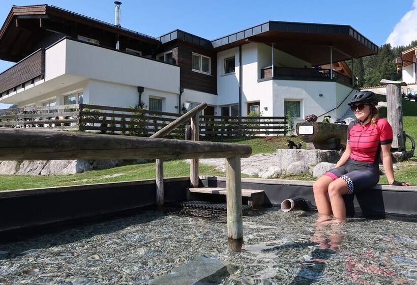 هتل Mountain Apart Simonhof