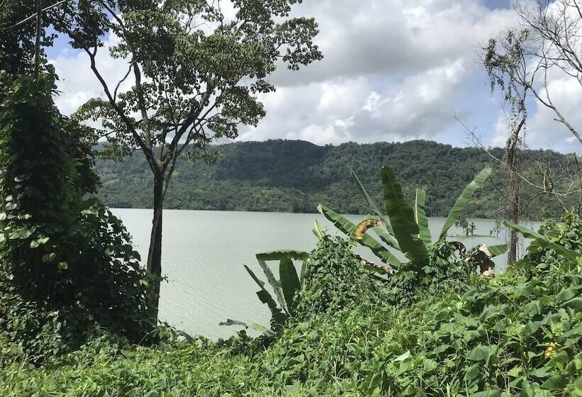 هتل Pacuare River Lodge