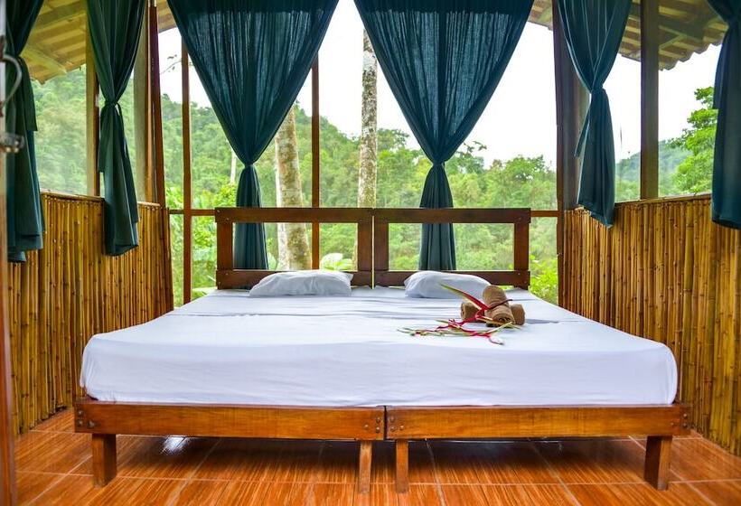 هتل Pacuare River Lodge
