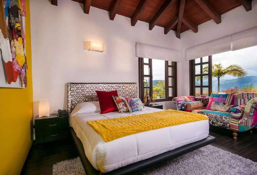 هتل Reserva Monarca
