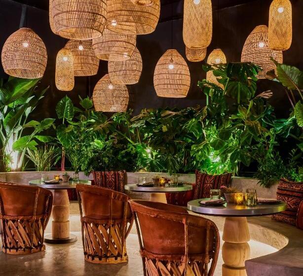 فندق Hollywood Volume, A Tribute Portfolio