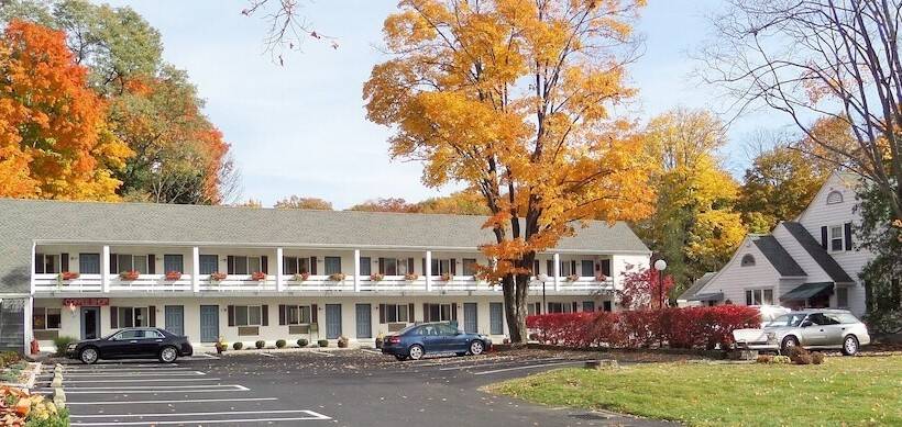 مُتل Roosevelt Inn Of Hyde Park