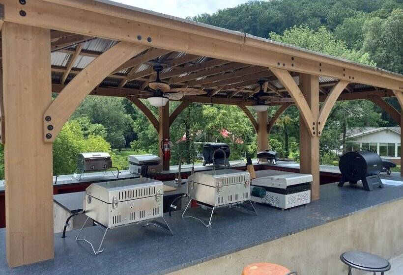 モーテル The Carter Lodge On The River