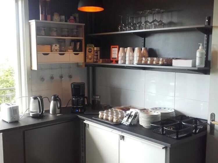 تختخواب و صبحانه North Inn