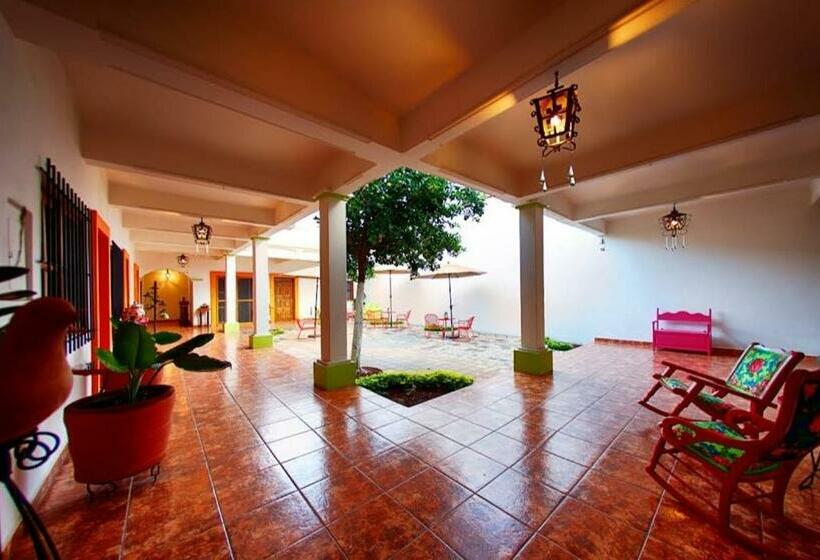 پانسیون Casa Los Arquitos