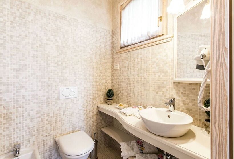 ペンション Relais Mondotella