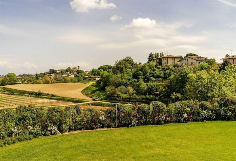 ペンション Relais Mondotella