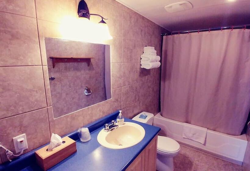 River Heights Motel