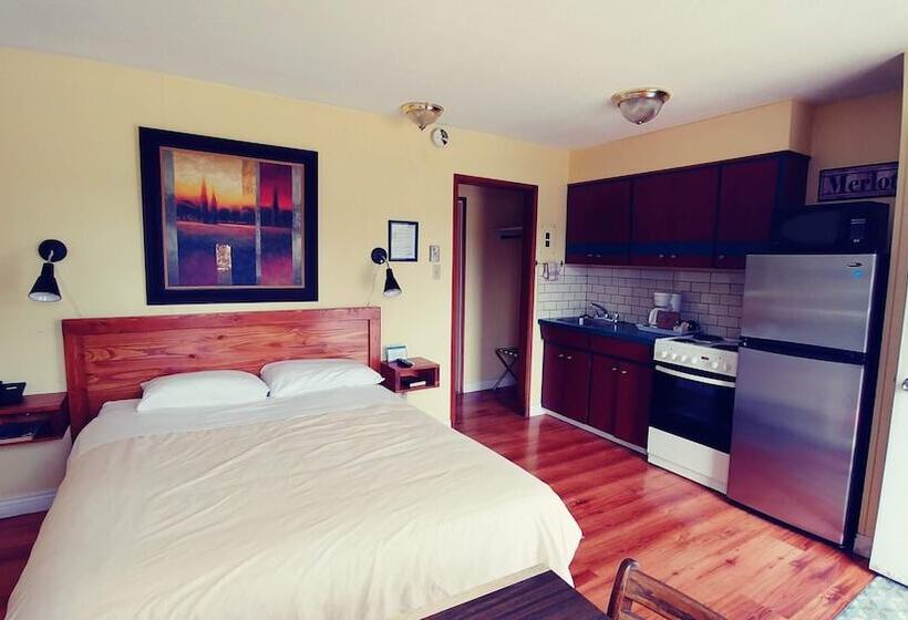 River Heights Motel