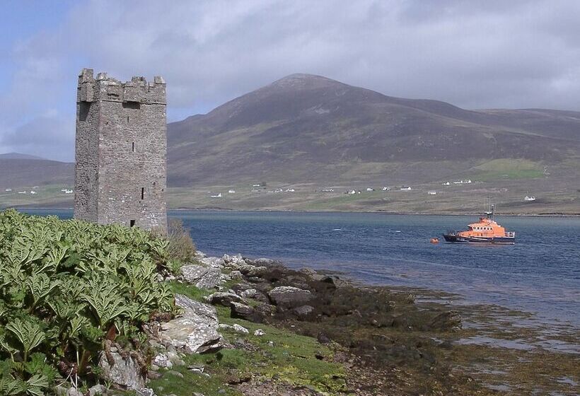 مبيت وإفطار Teach Cruachán Large Group Holiday Home
