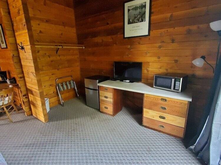 Virginian Resort