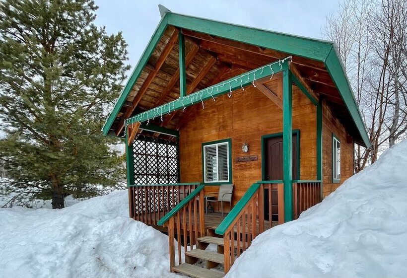 Chinook Wind Cabins