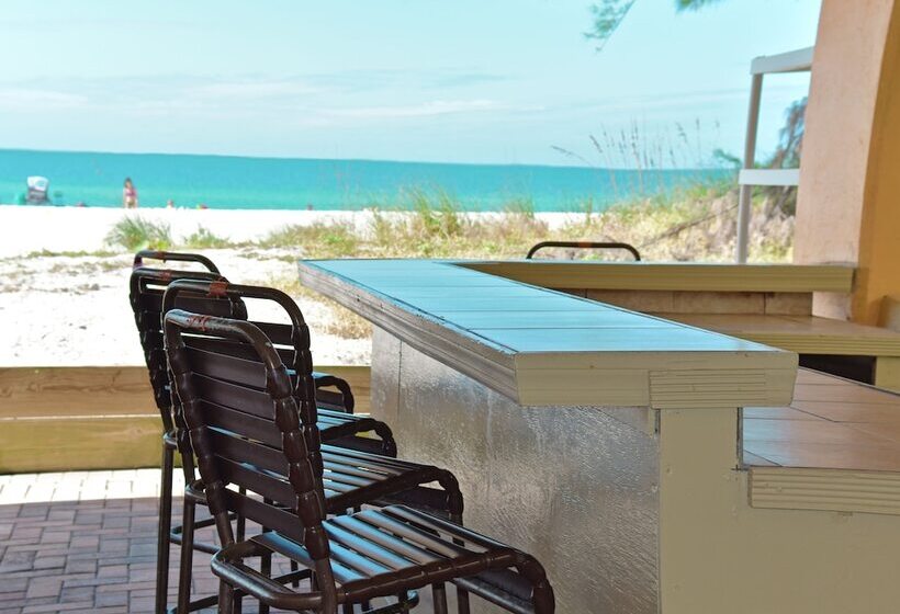 בית מלון כפרי Anna Maria Island Dream Inn