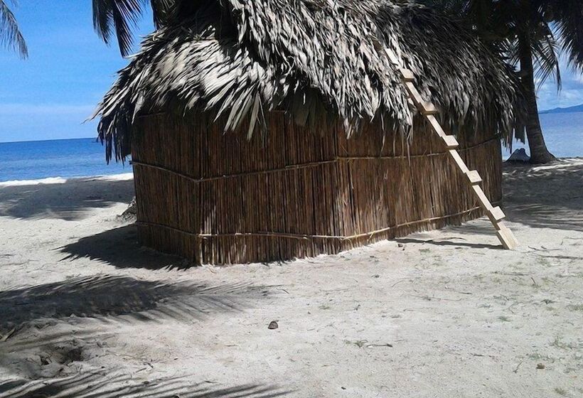 هتل Cabañas Isla Aguja