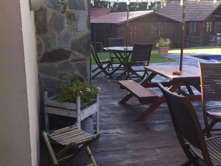 هتل Camping Puigcercós