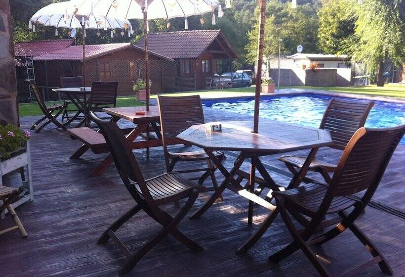 هتل Camping Puigcercós