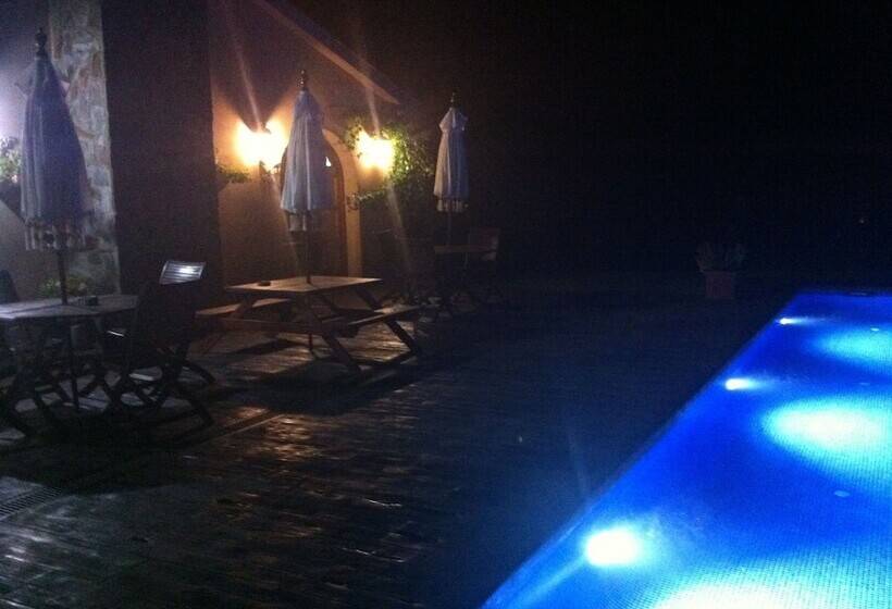 هتل Camping Puigcercós