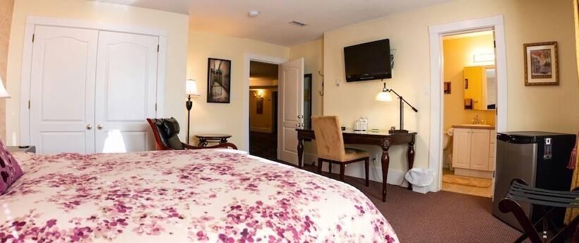 هتل Chez Dube Country Inn