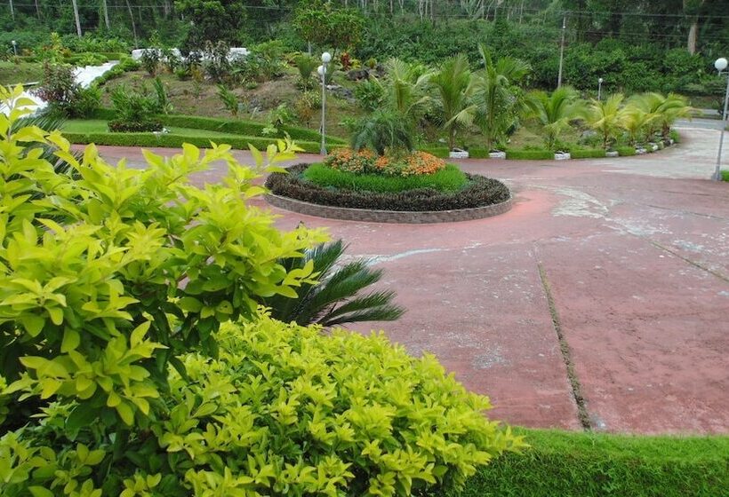 هتل Christian Resort