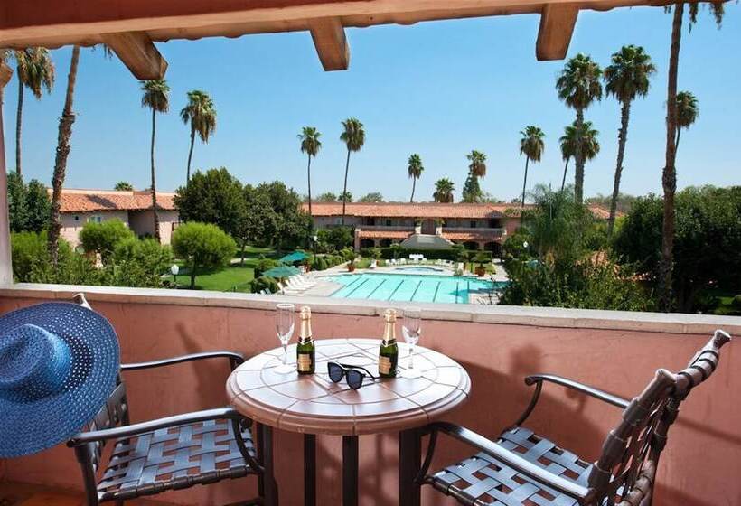 فندق Harris Ranch Resort