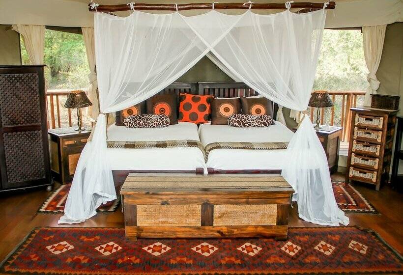 Отель Thula Thula Game Lodge