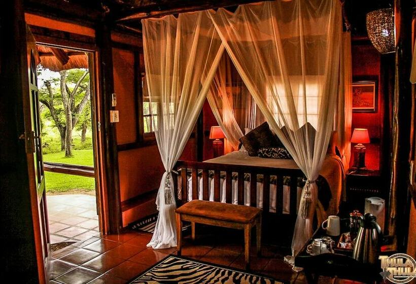 Отель Thula Thula Game Lodge