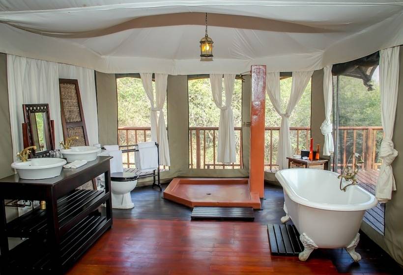 Отель Thula Thula Game Lodge