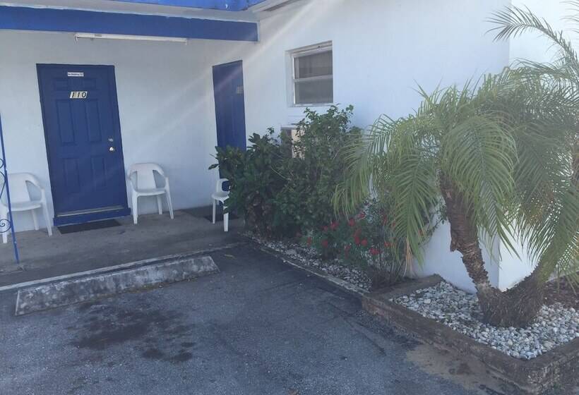 فندق على الطريق Travel Inn Of Sebring