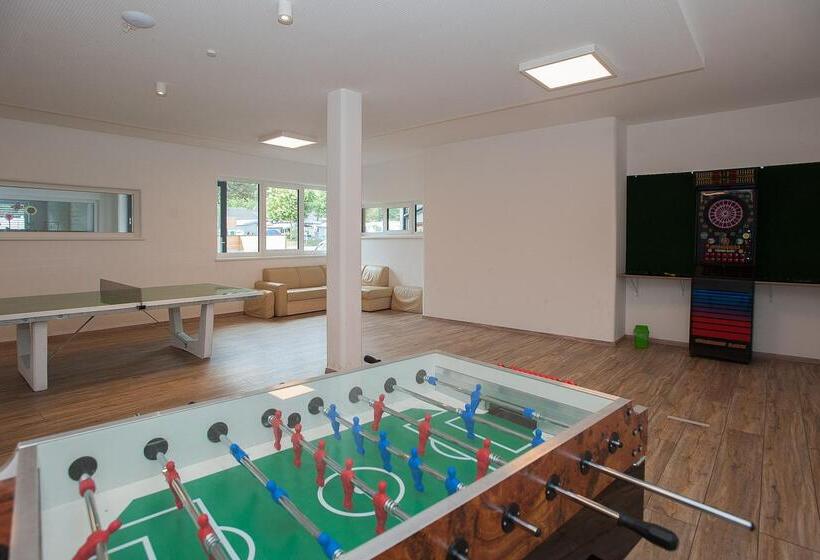 پانسیون Schluga Spa Apartments & Mobile Homes