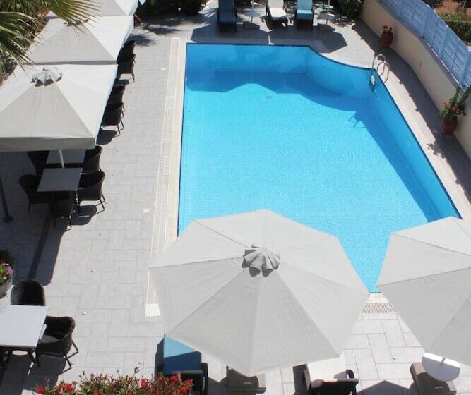 Vanas Apartments